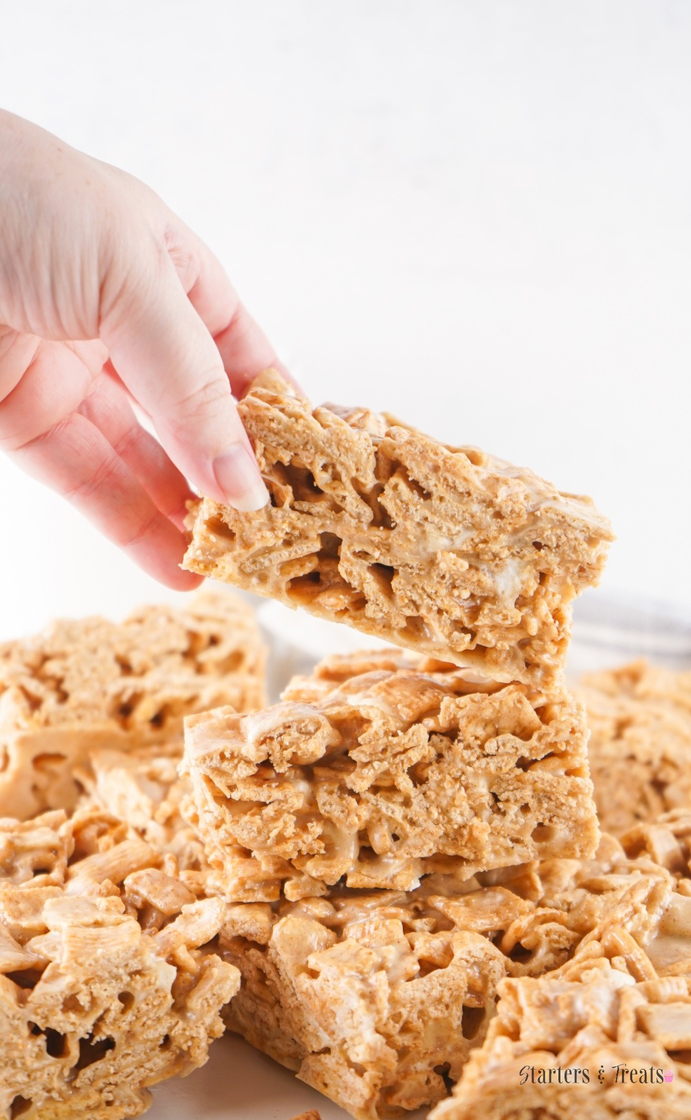 Cinnamon toast crunch bars