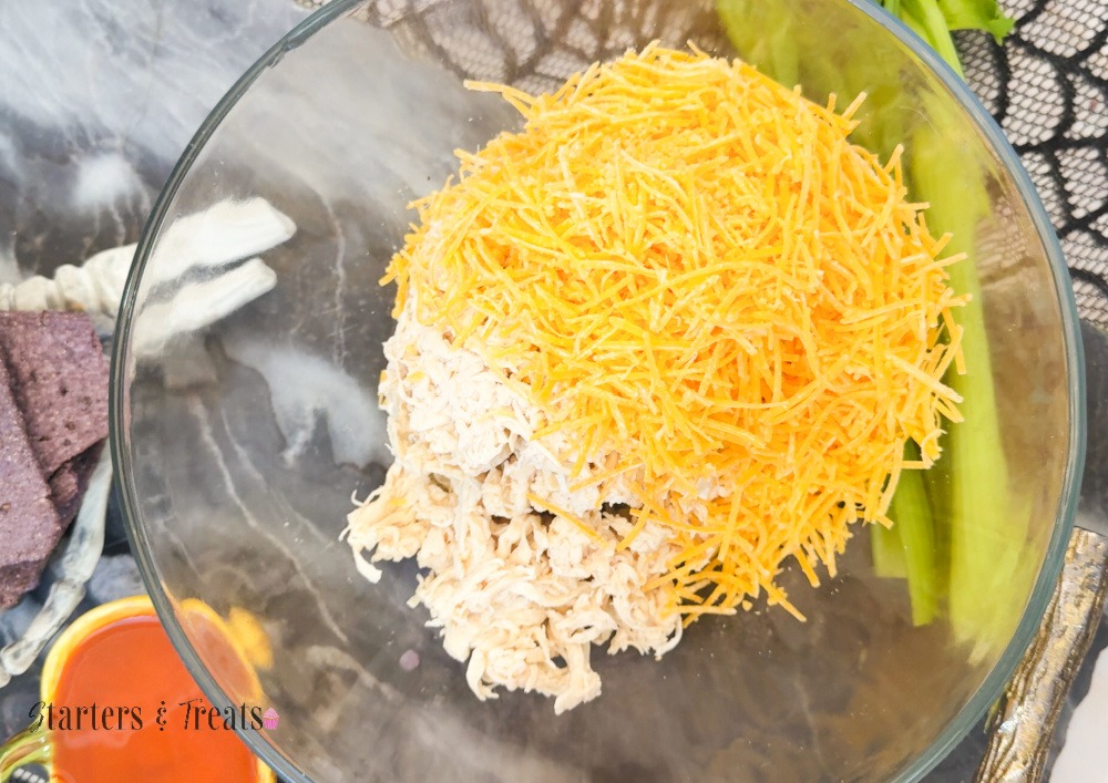 boo-falo Chicken Halloween Dip