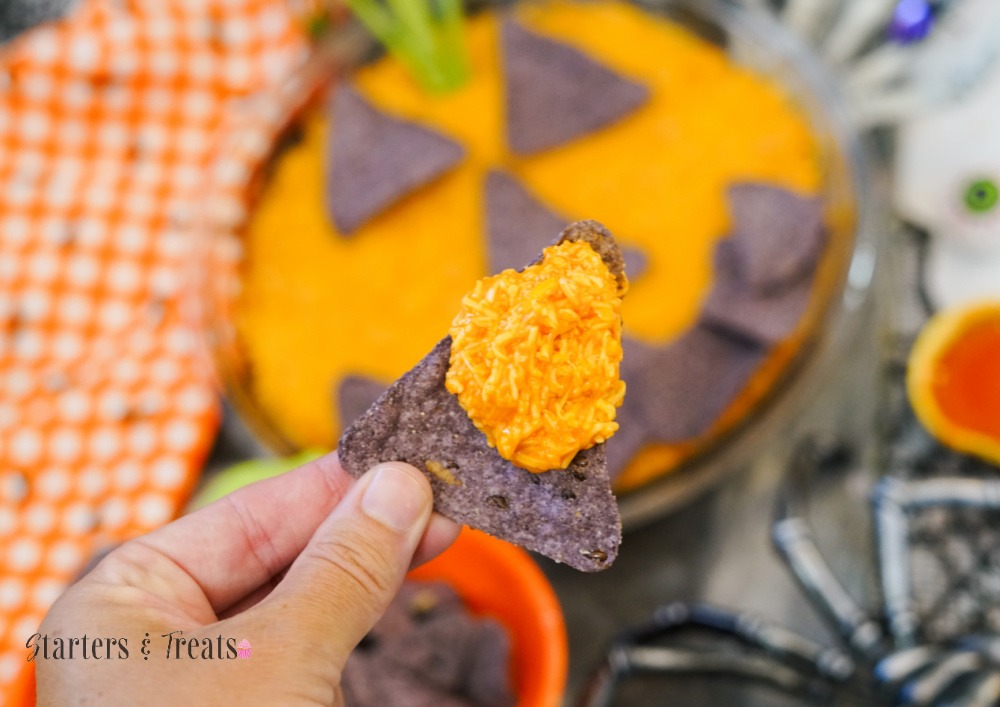boo-falo Chicken Halloween Dip