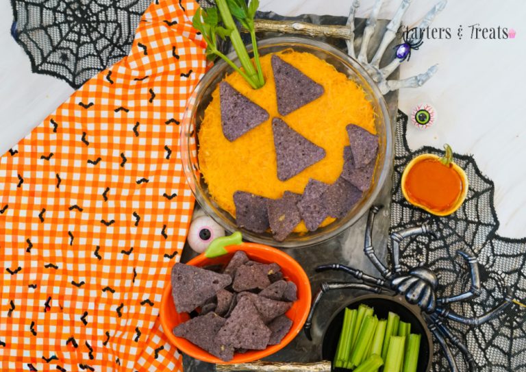 boo-falo Chicken Halloween Dip