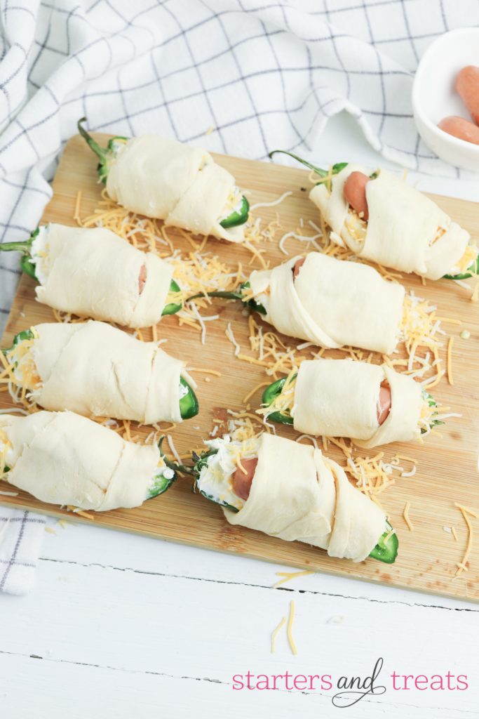 jalapeno popper pigs in a blanket