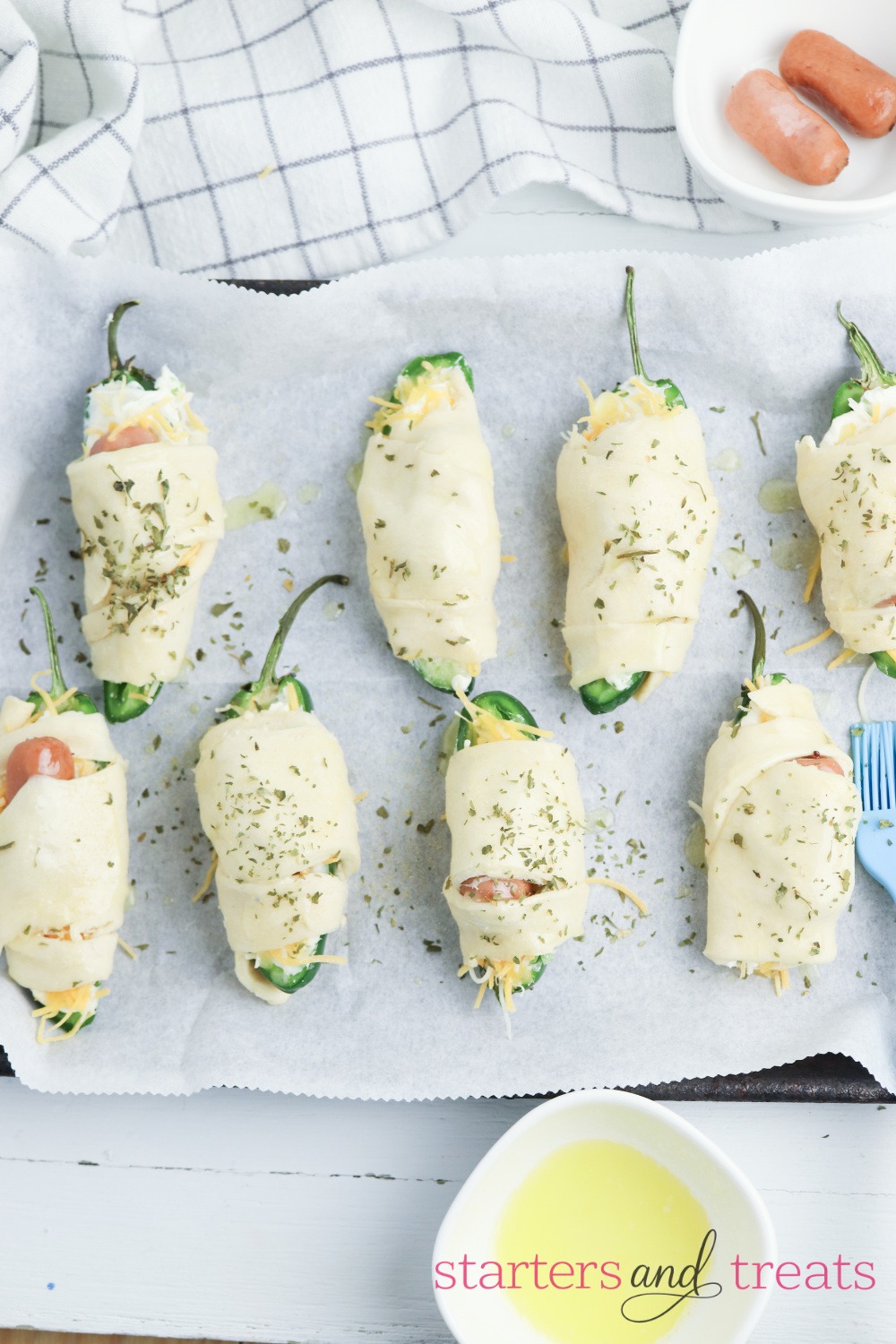 jalapeno popper pigs in a blanket